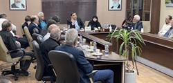 گفتگوی صمیمی مدیر عامل صندوق آینده ساز و جمعی از بازنشستگان شهر اراک